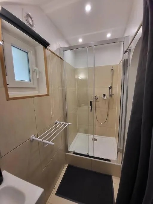Grand Studio, Parking Prive, Cuisine Separee Канны